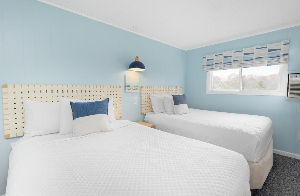 One Bedroom Suite Two Doubles interior